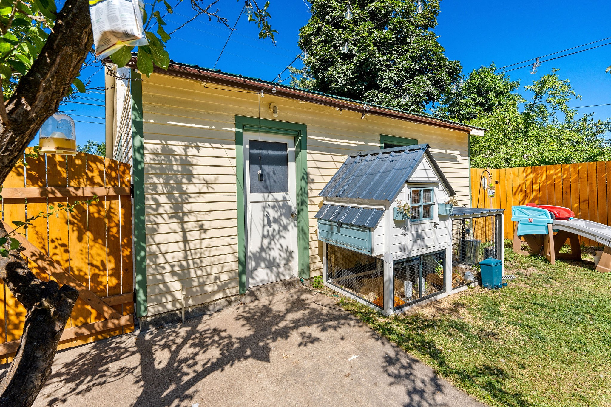354 5th Avenue East North