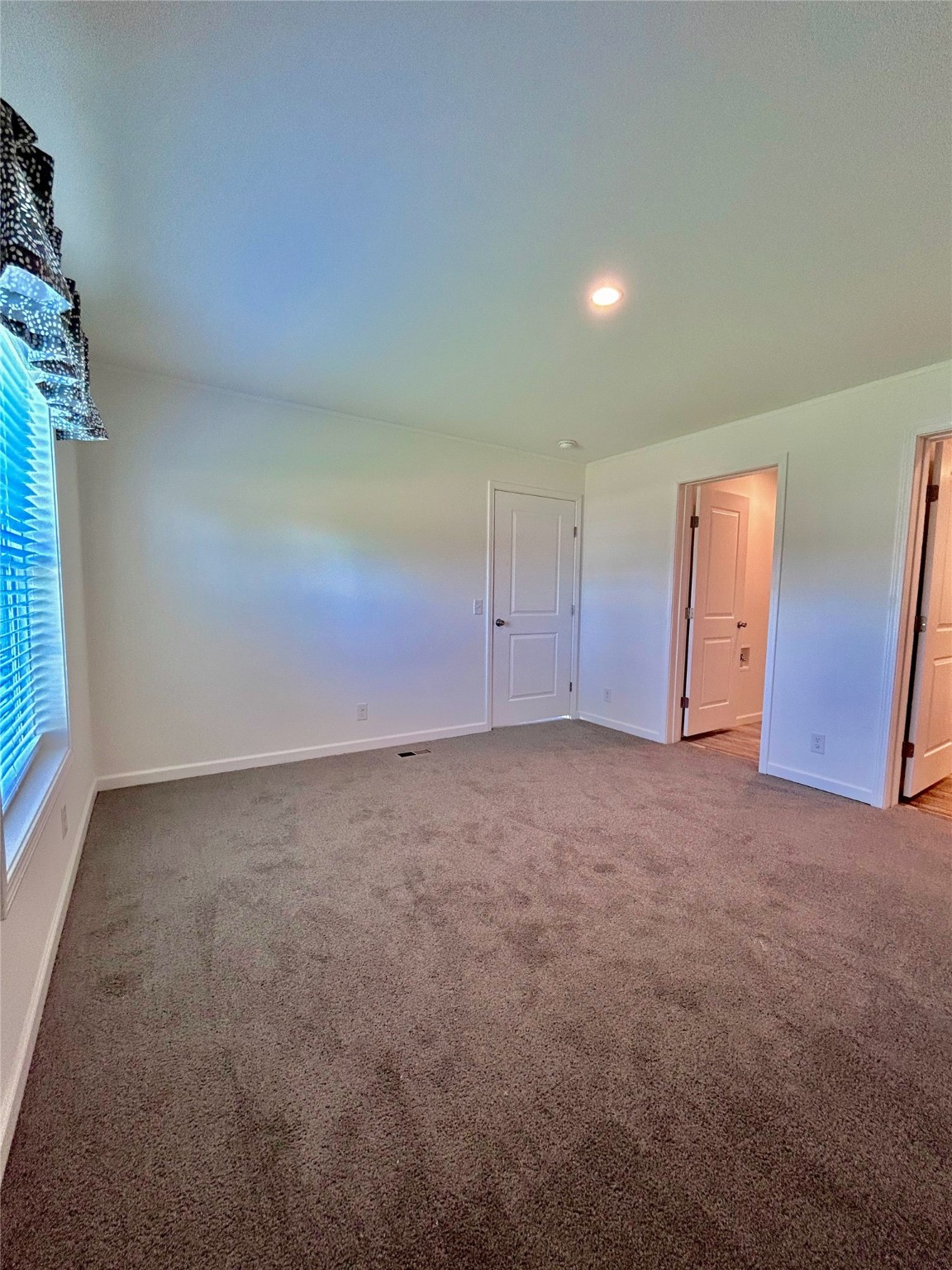 50 Twin Acres Drive 4