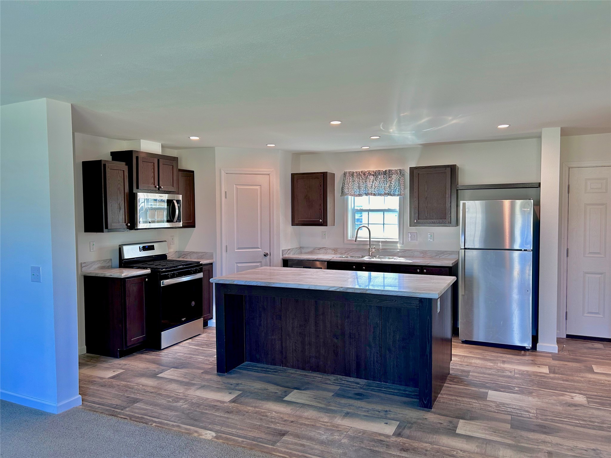 50 Twin Acres Drive 4