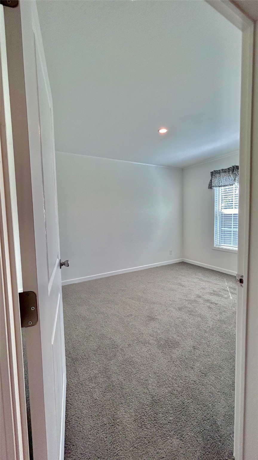 50 Twin Acres Drive 4