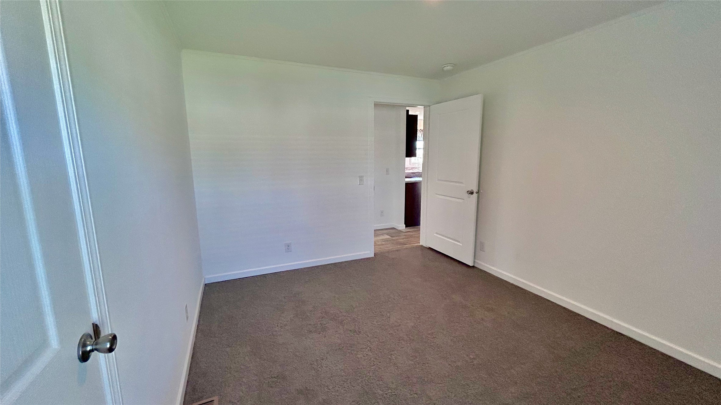 50 Twin Acres Drive 4