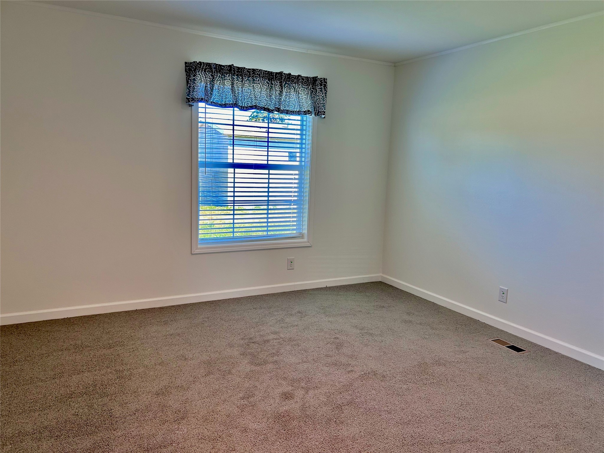 50 Twin Acres Drive 4