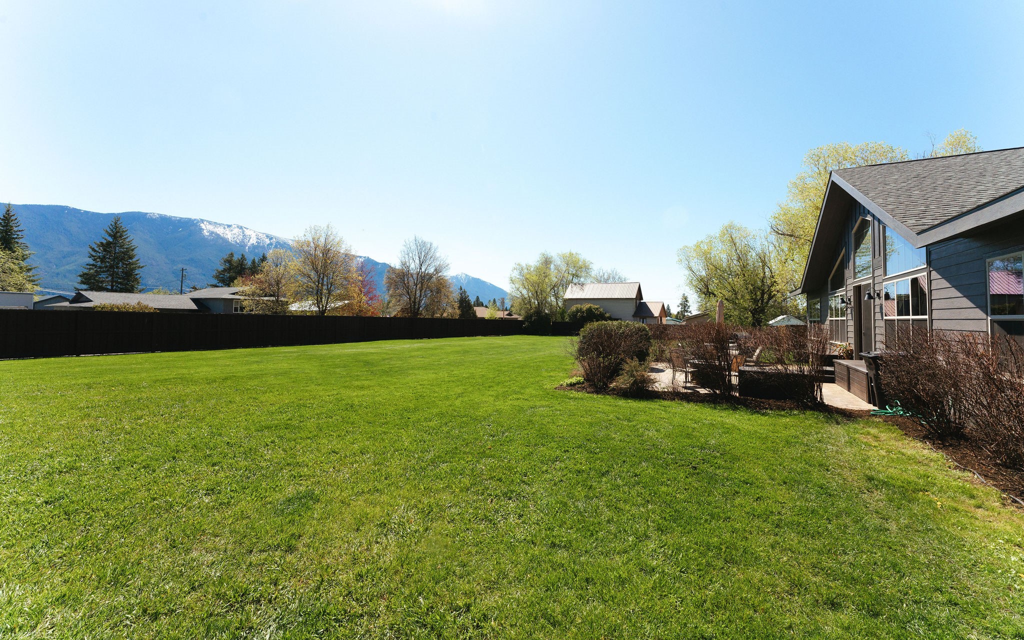 218 7th Street W Lots 6-7