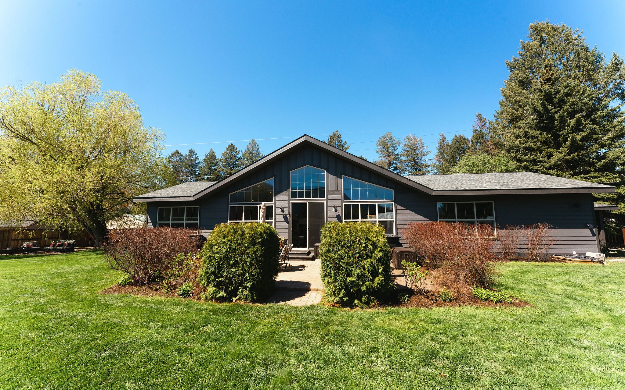 218 7th Street W Lots 6-7