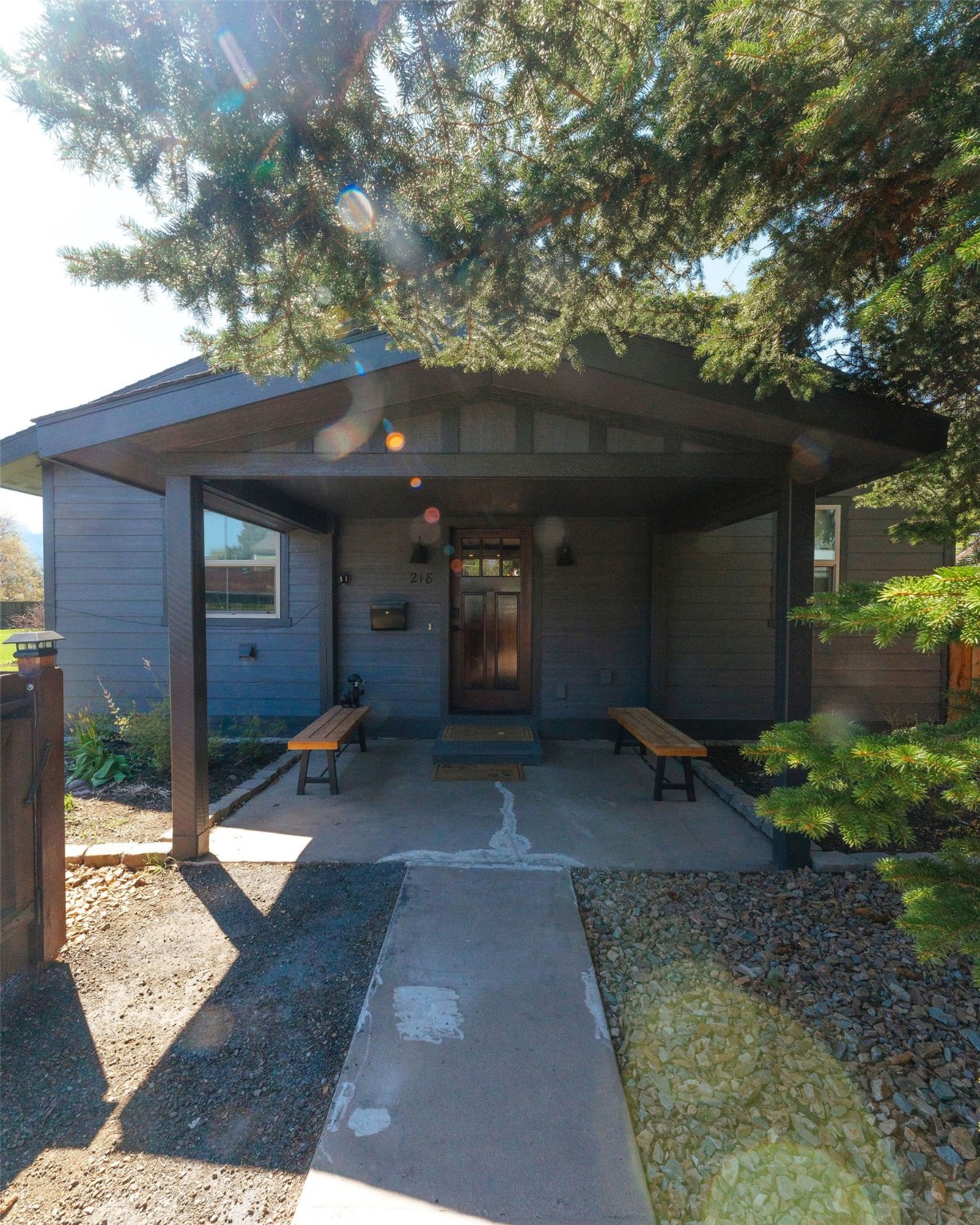 218 7th Street W Lots 6-7