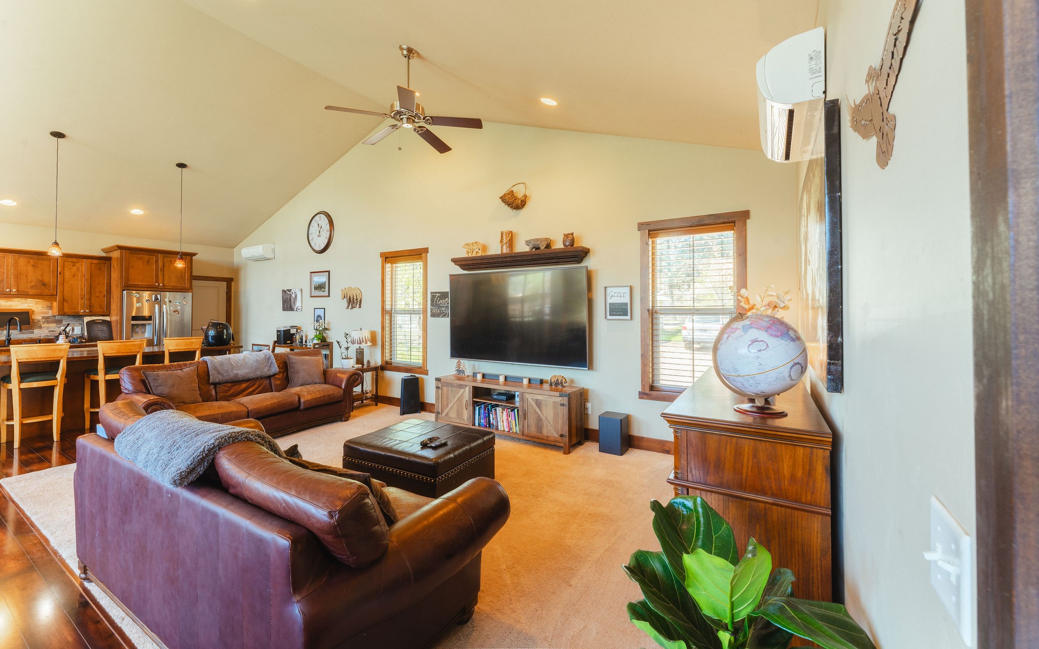 218 7th Street W Lots 6-7