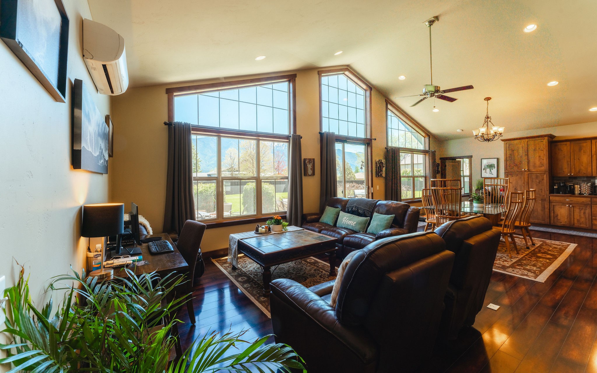 218 7th Street W Lots 6-7