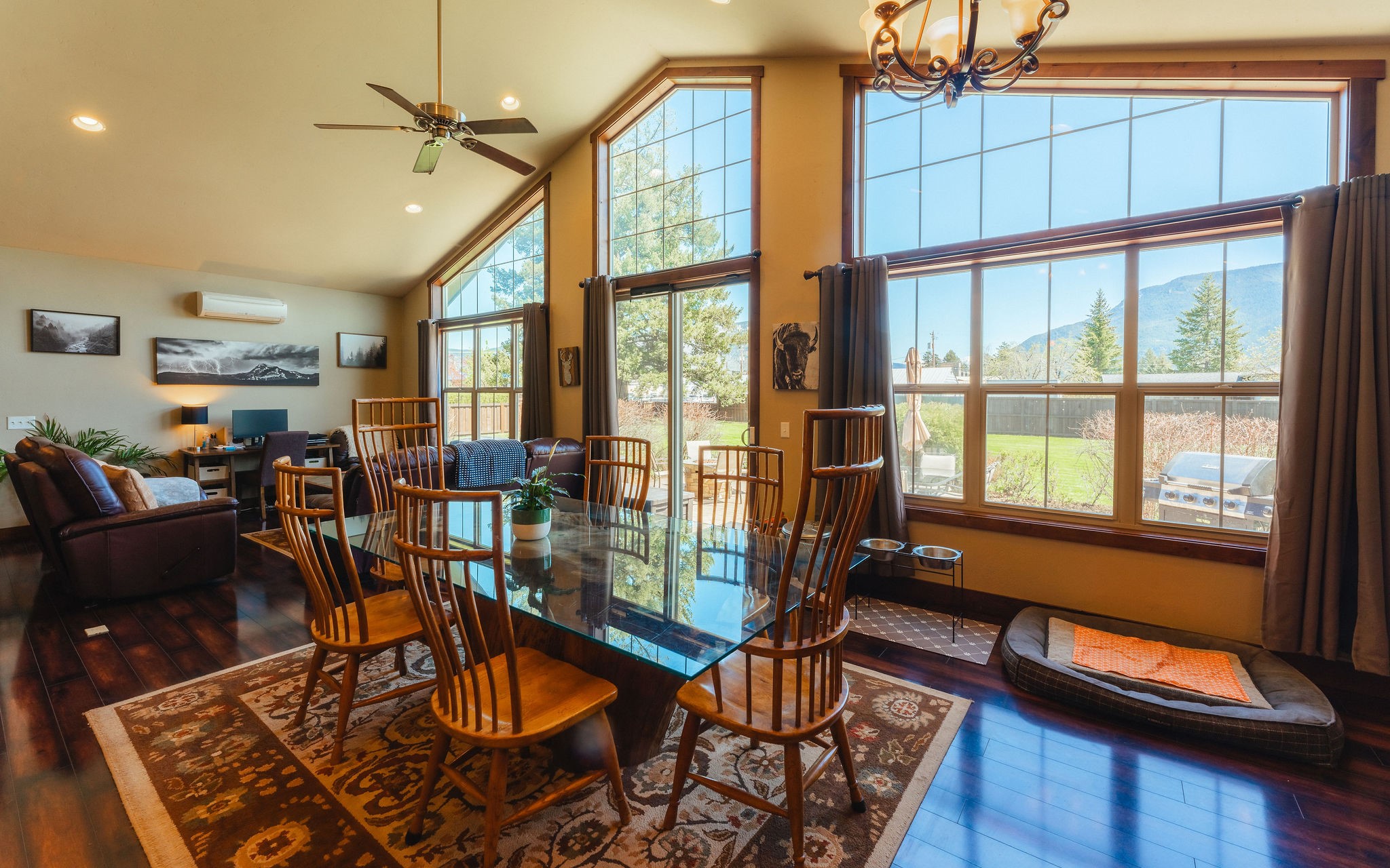 218 7th Street W Lots 6-7
