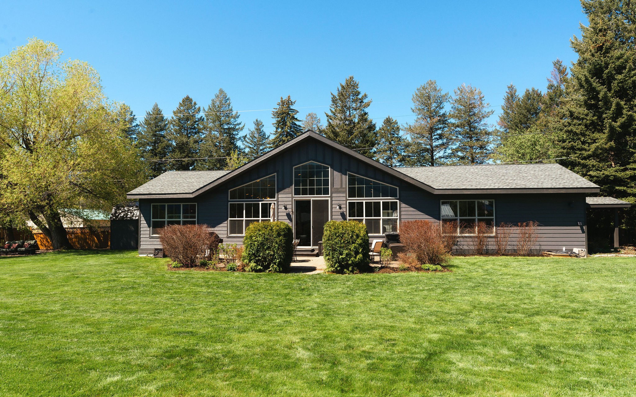 218 7th Street W Lots 6-7