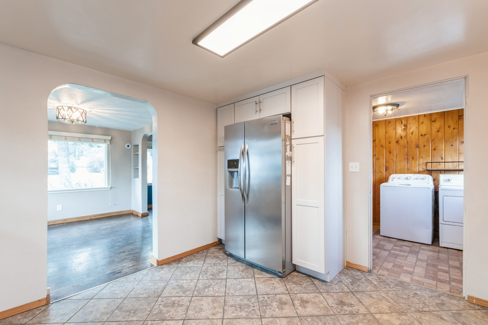 1406 4th Avenue W