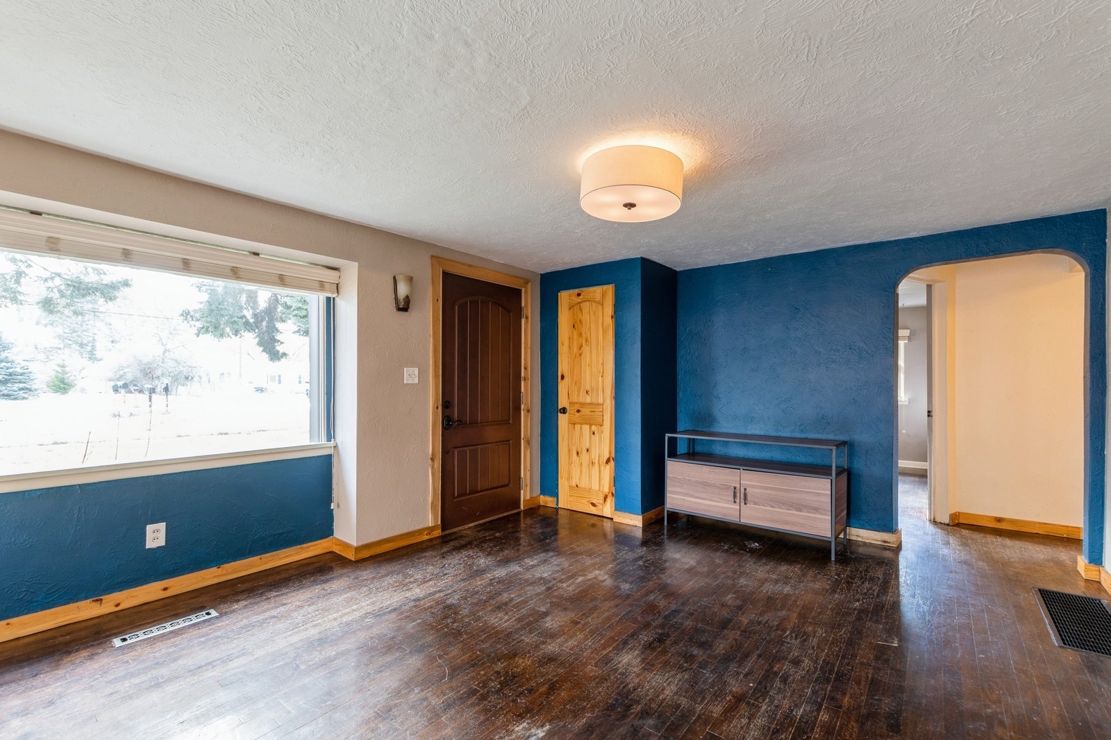 1406 4th Avenue W