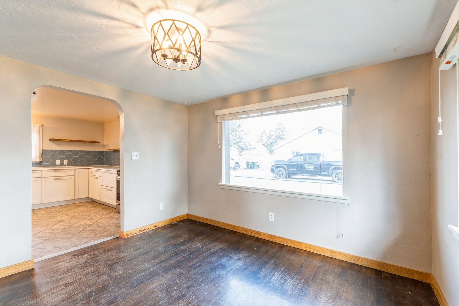 1406 4th Avenue W