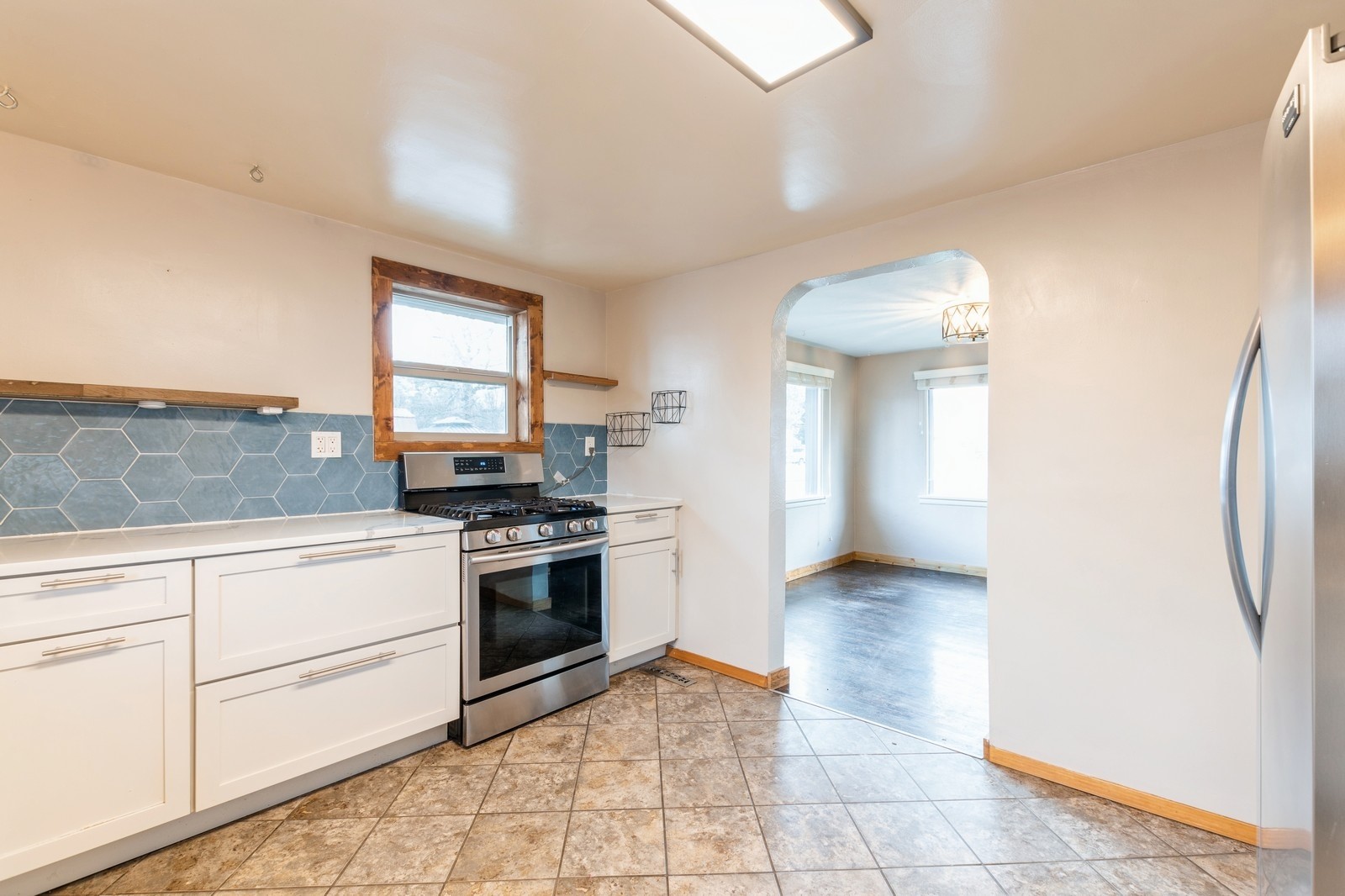 1406 4th Avenue W