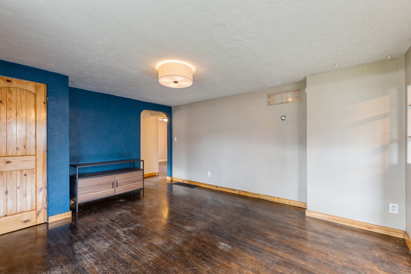 1406 4th Avenue W