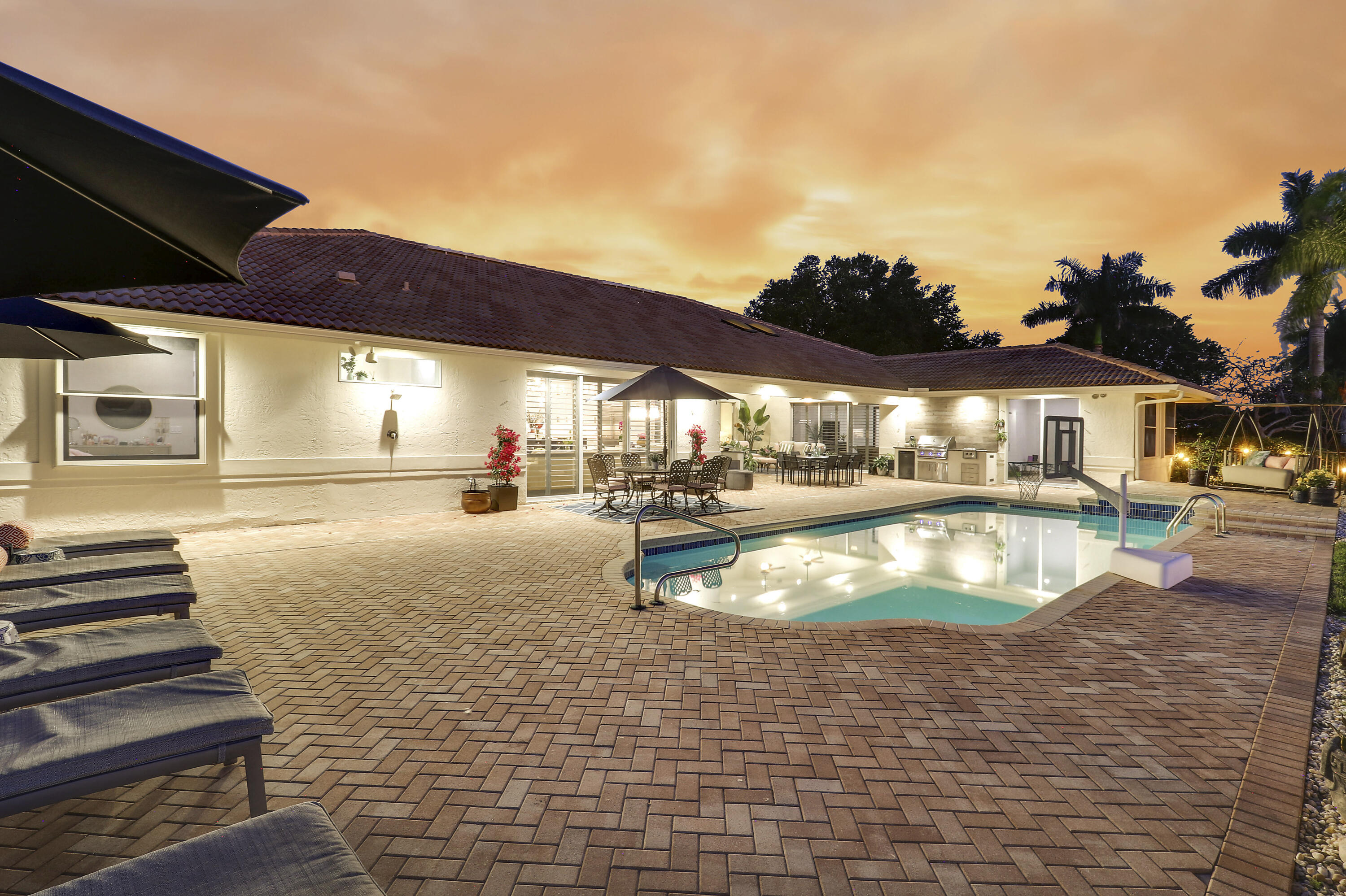 8667 Steeplechase Drive