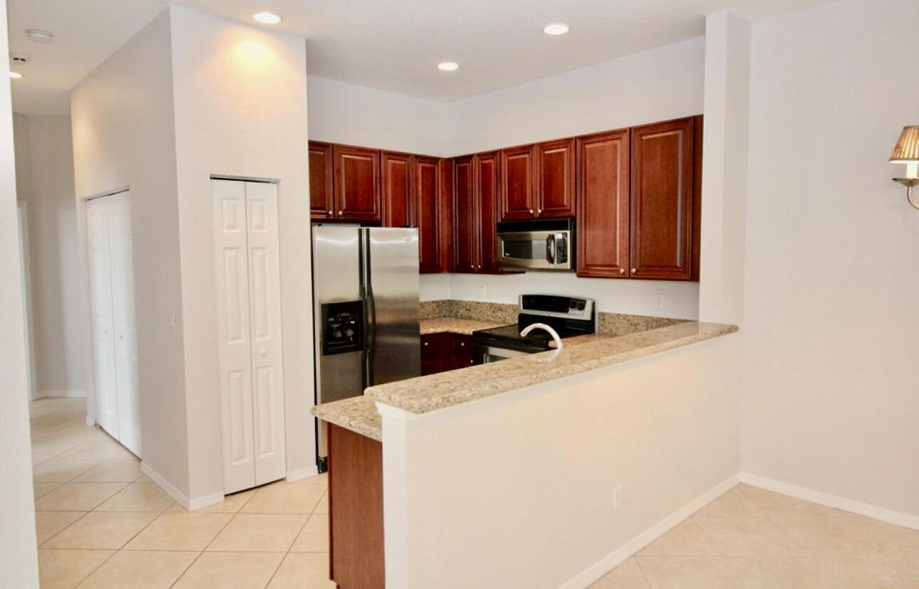 4930 Bonsai Circle 208