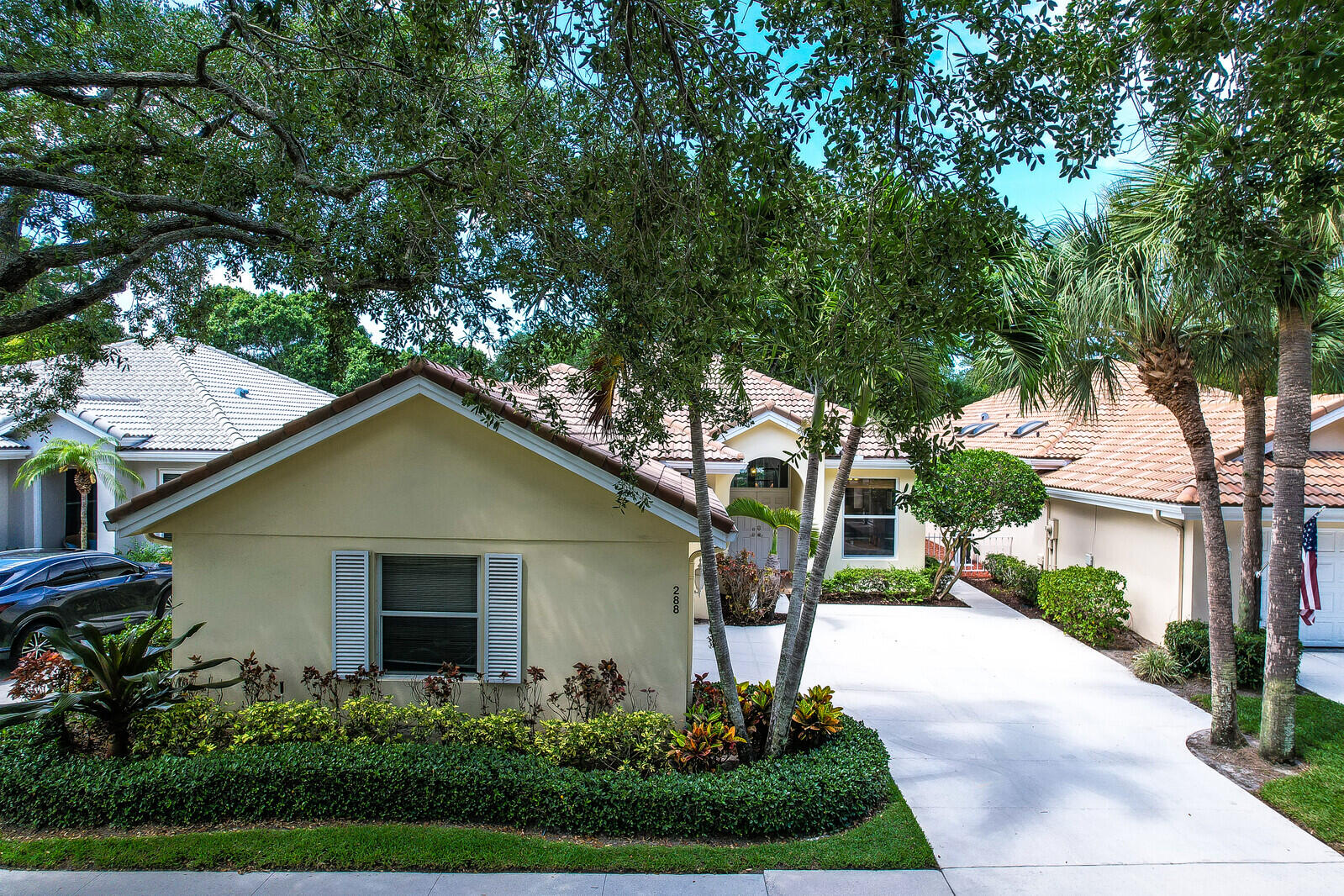 288 Sussex Circle
