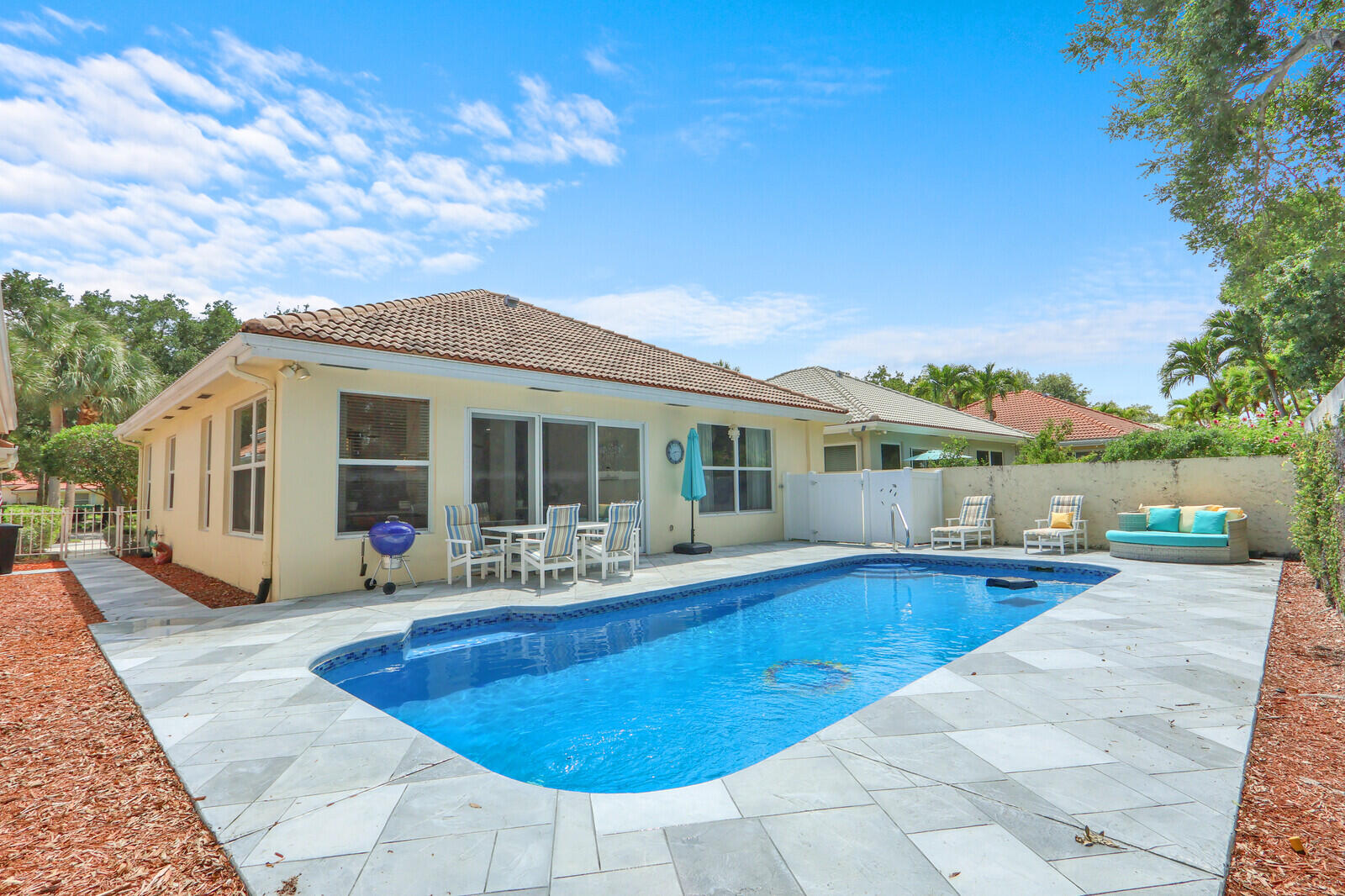 288 Sussex Circle