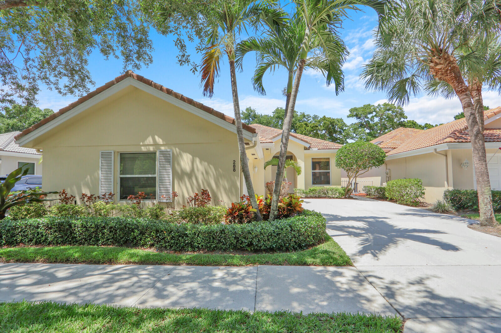 288 Sussex Circle