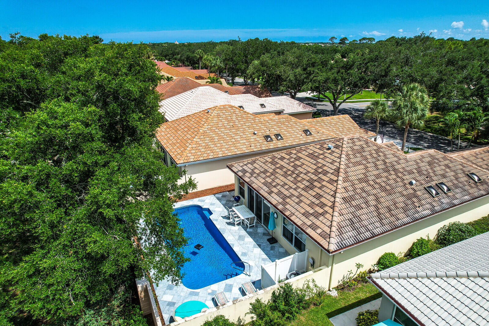 288 Sussex Circle