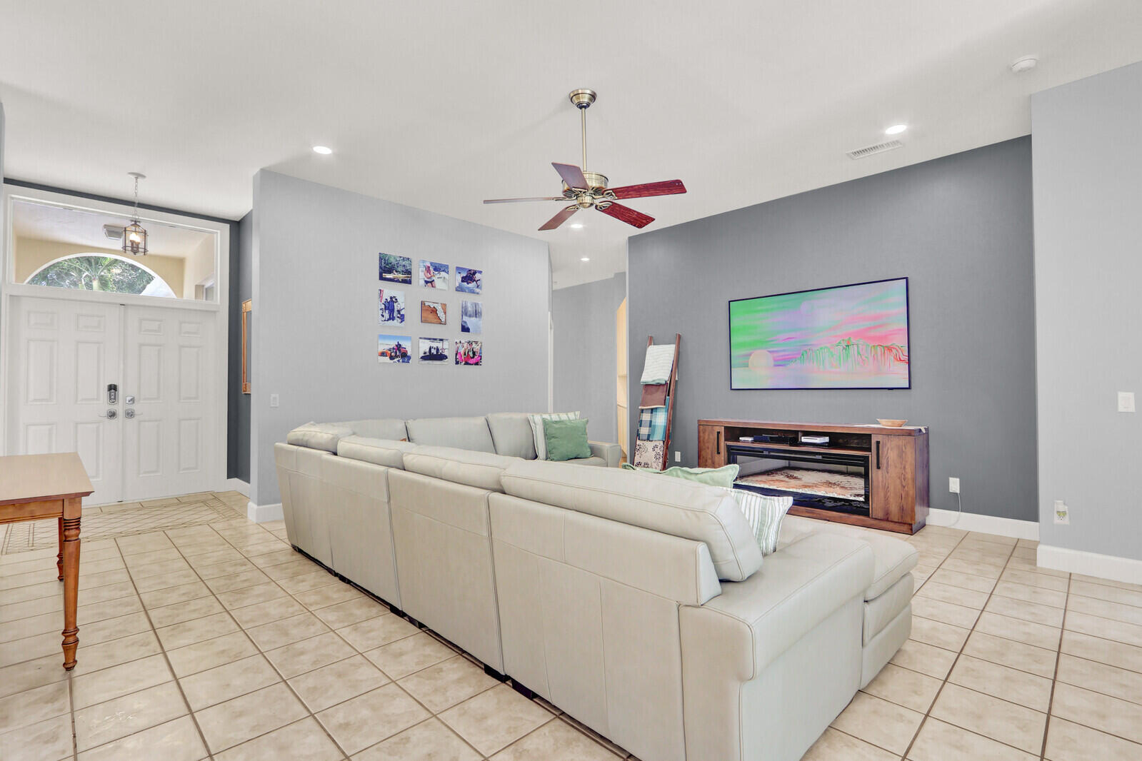 288 Sussex Circle