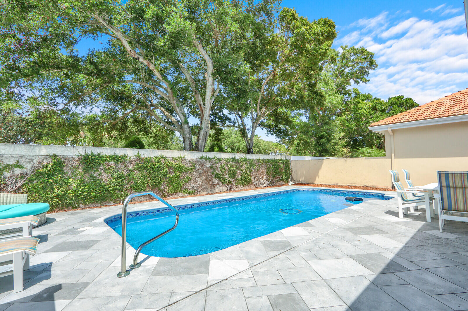 288 Sussex Circle