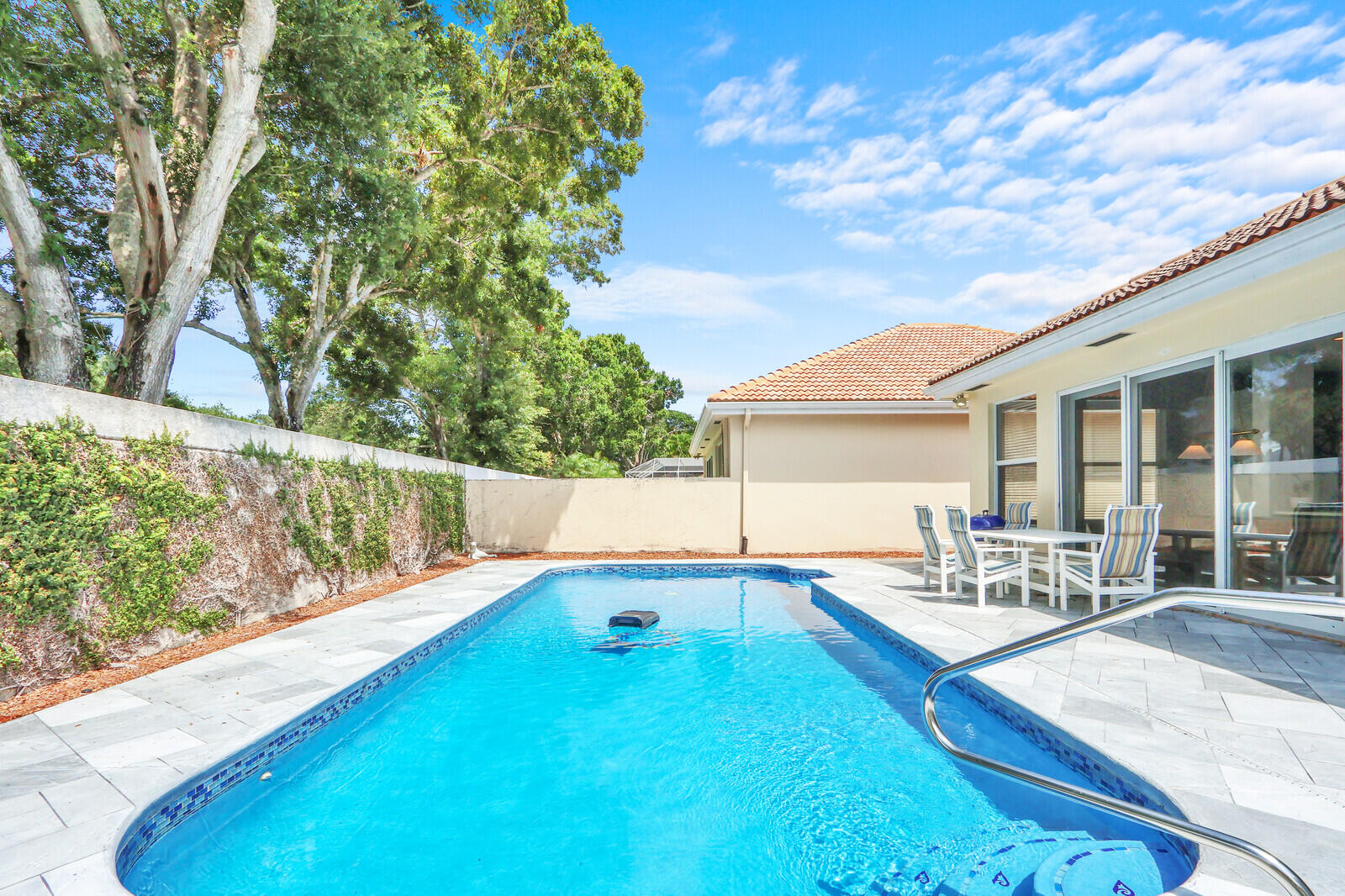 288 Sussex Circle