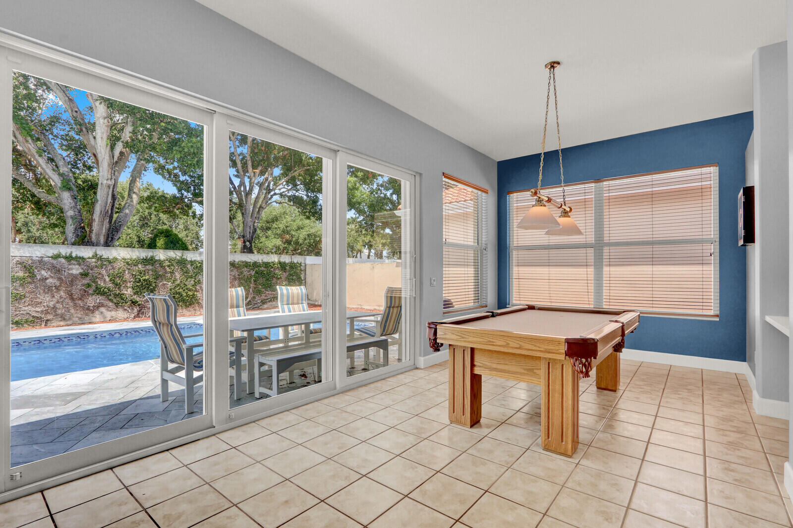 288 Sussex Circle