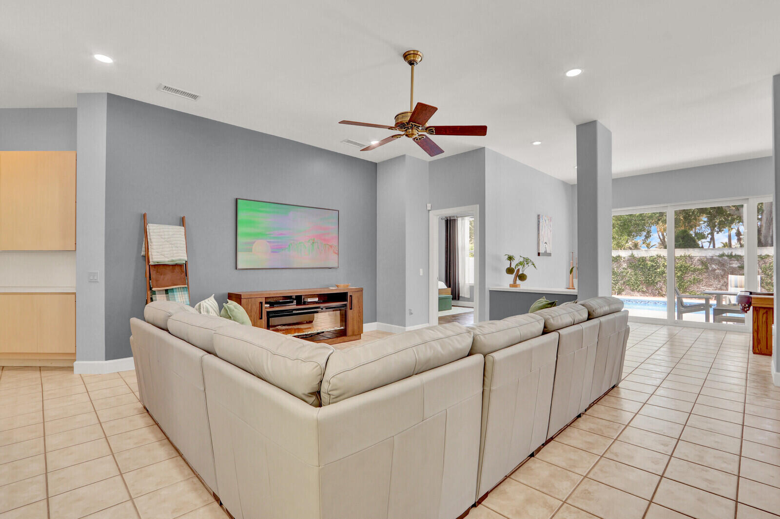 288 Sussex Circle