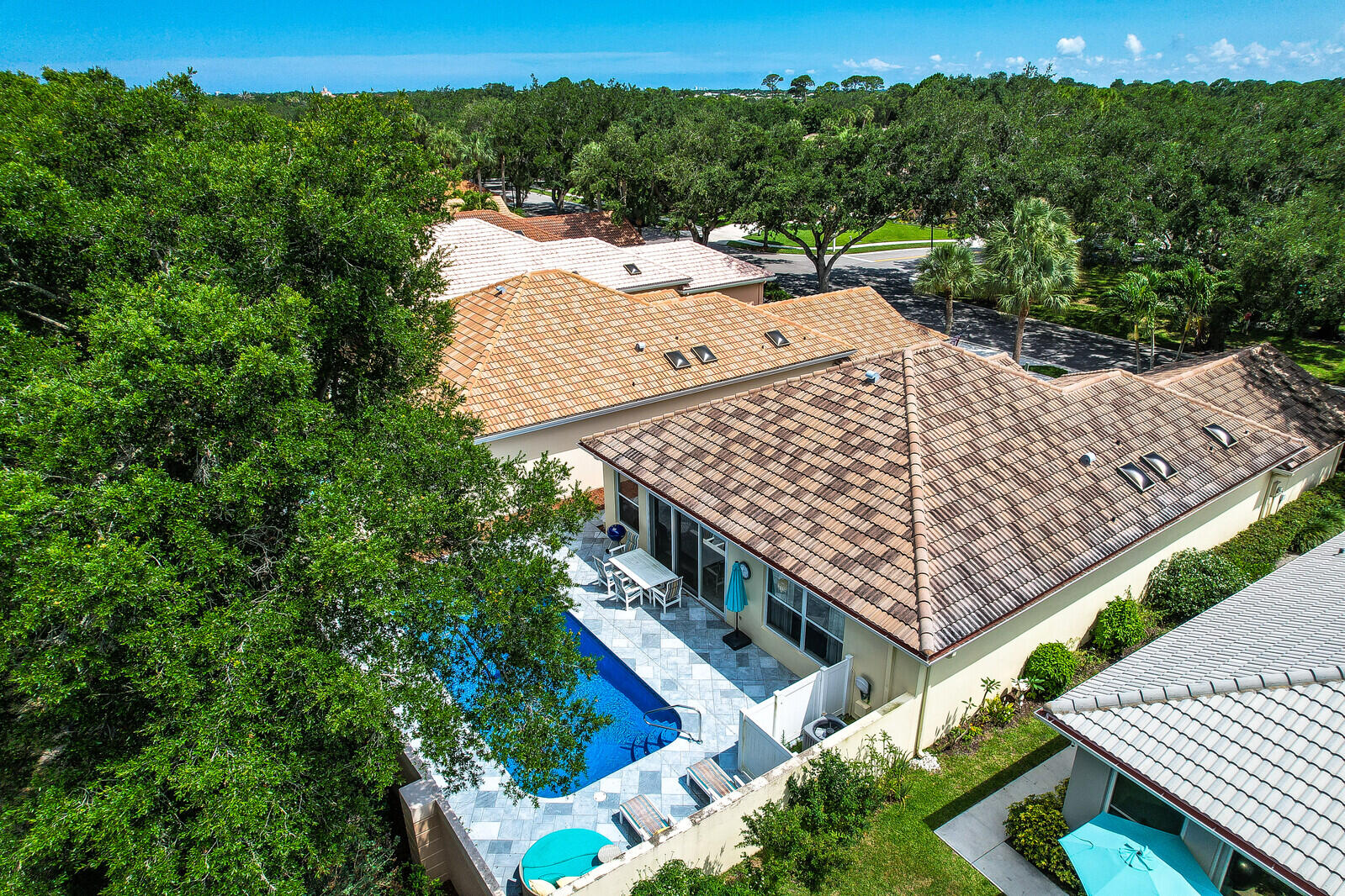 288 Sussex Circle