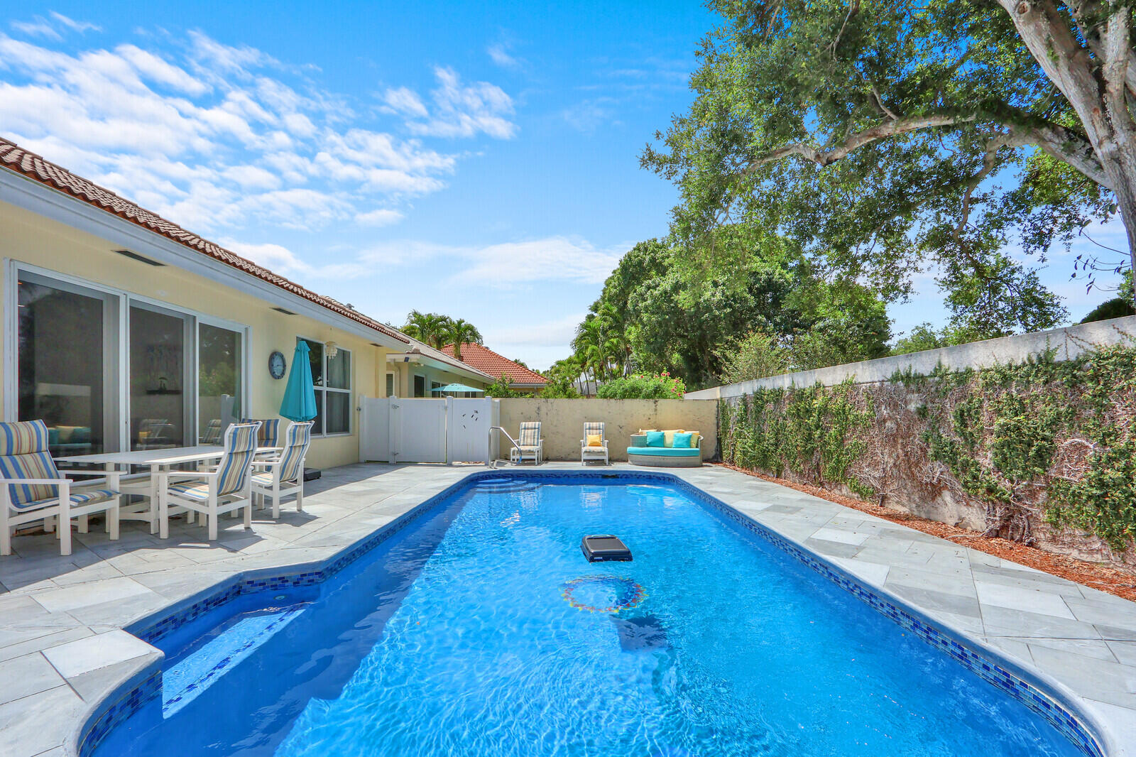 288 Sussex Circle