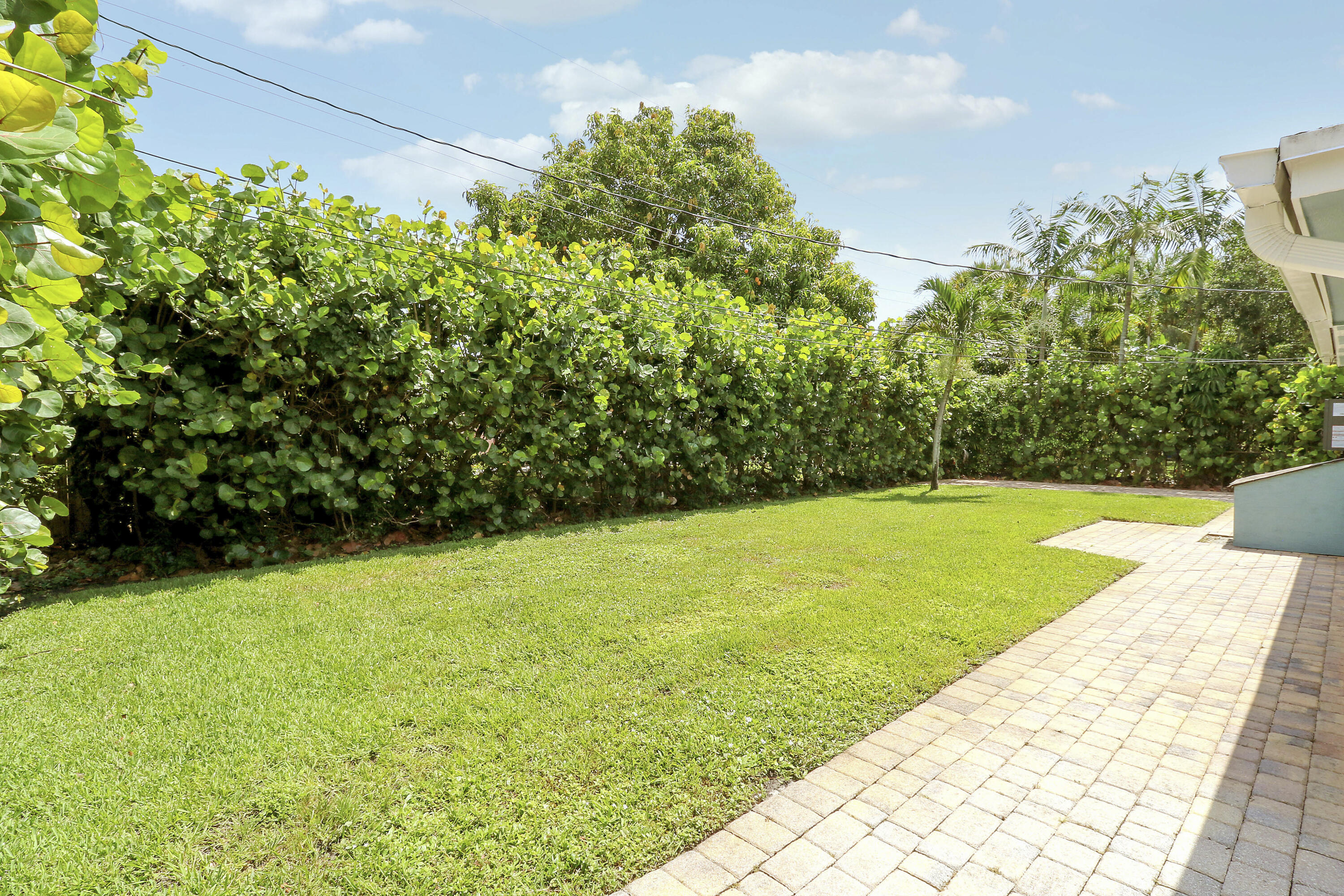 940 Dogwood Road
