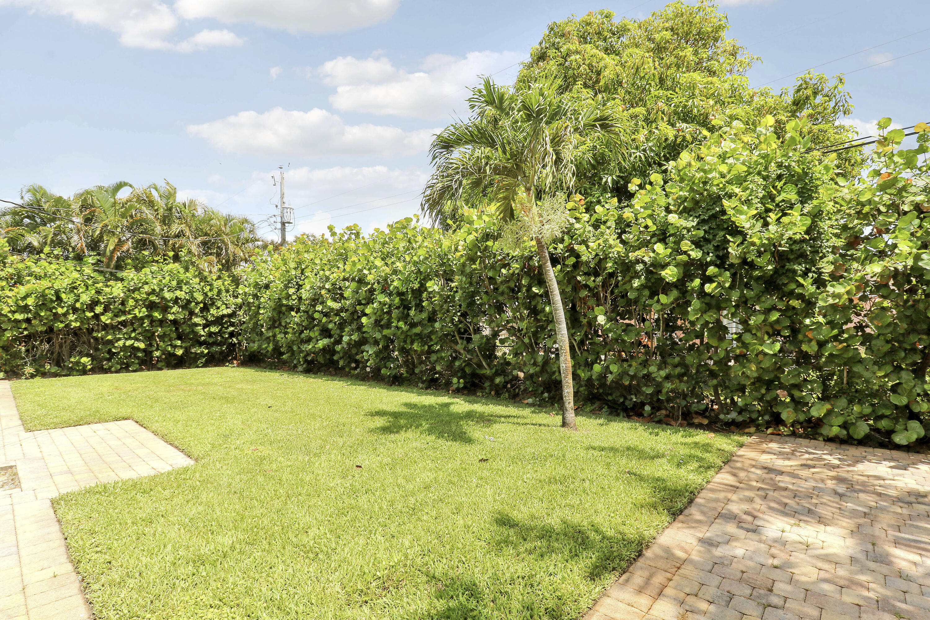940 Dogwood Road