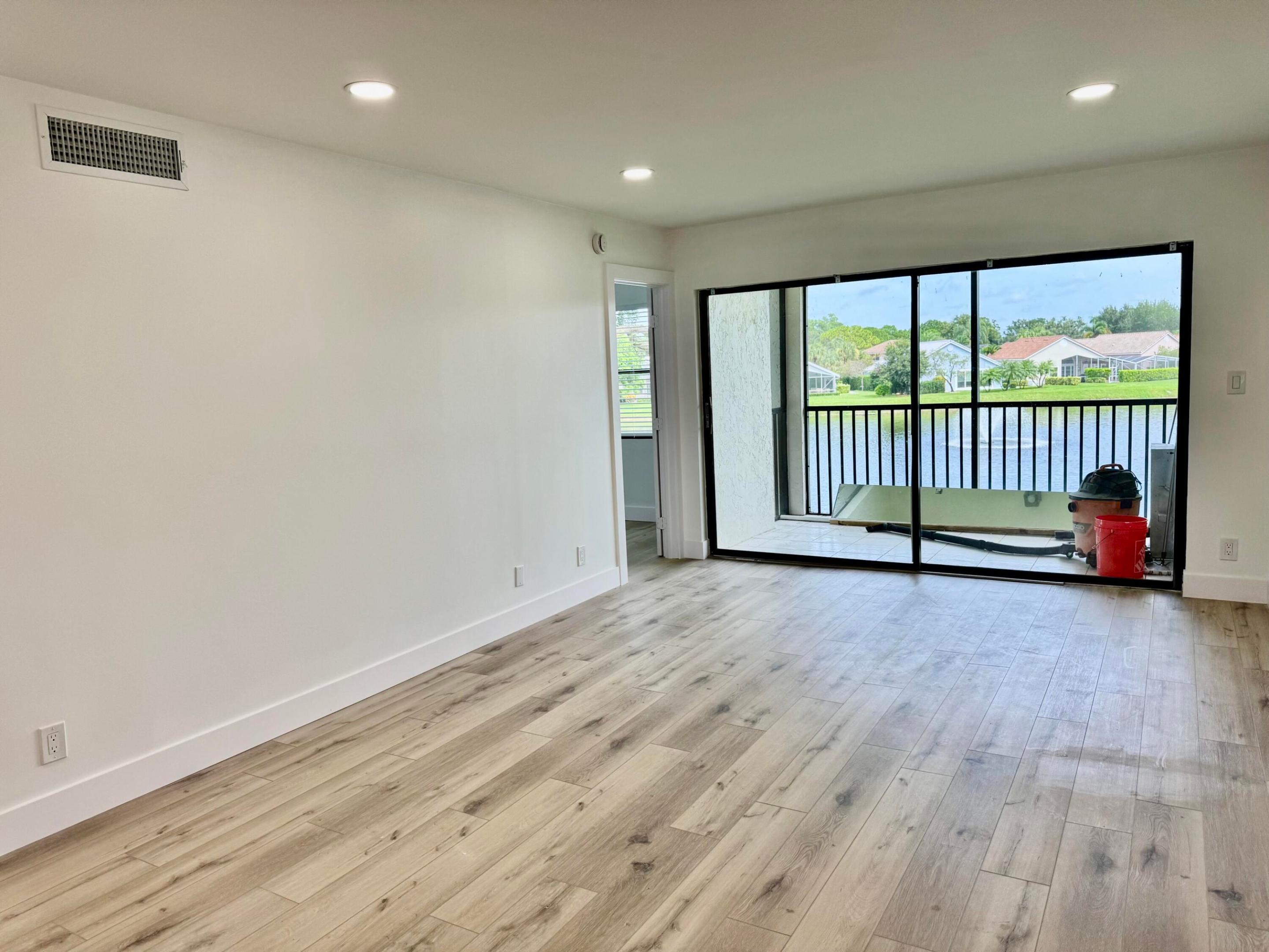 6962 Briarlake Circle 203