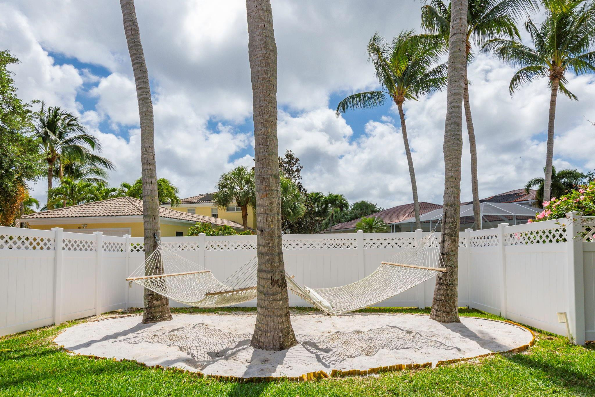 118 Florence Dr
