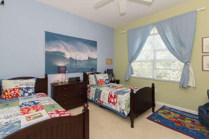 11860 Valencia Gardens