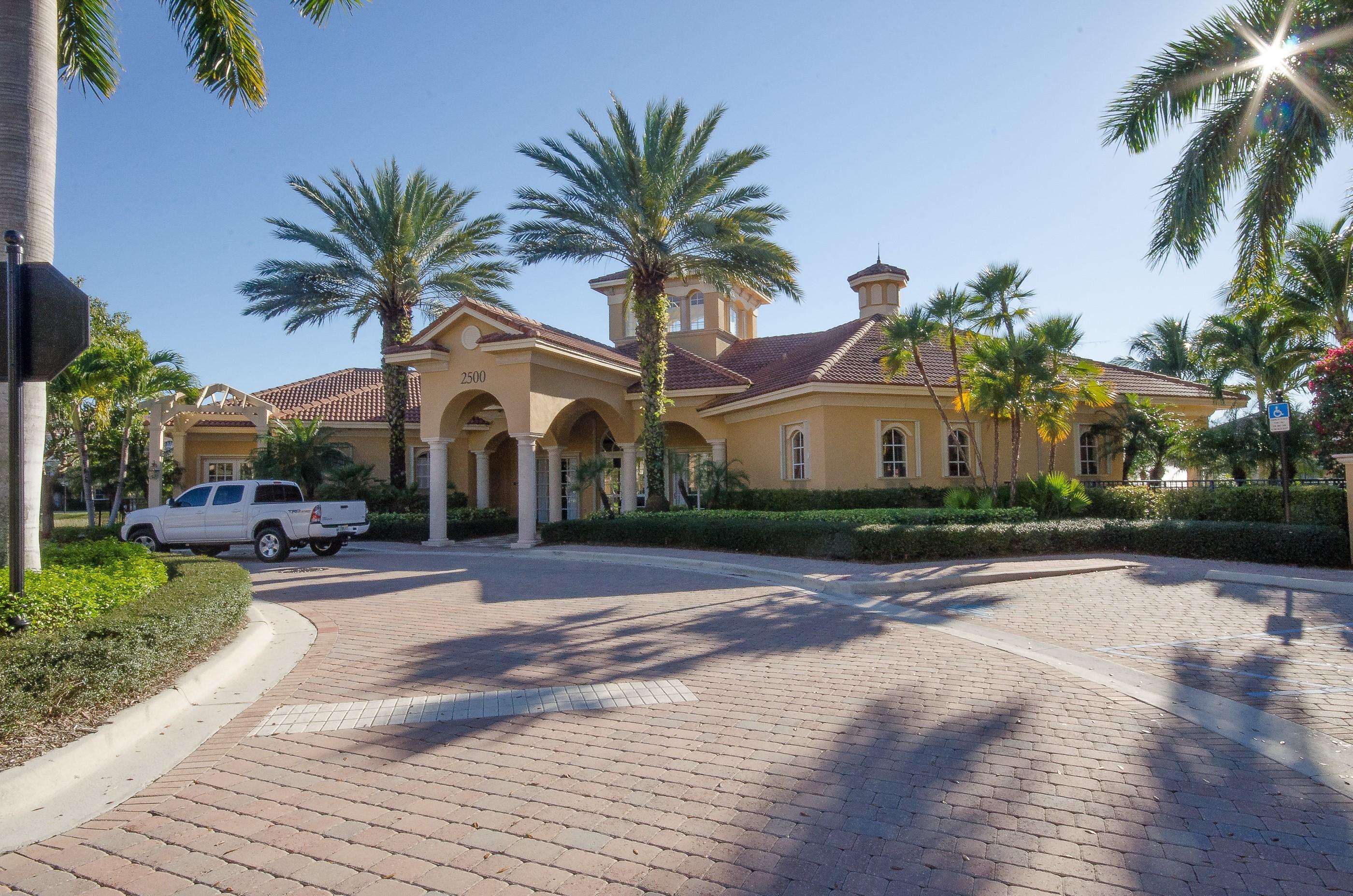 11860 Valencia Gardens