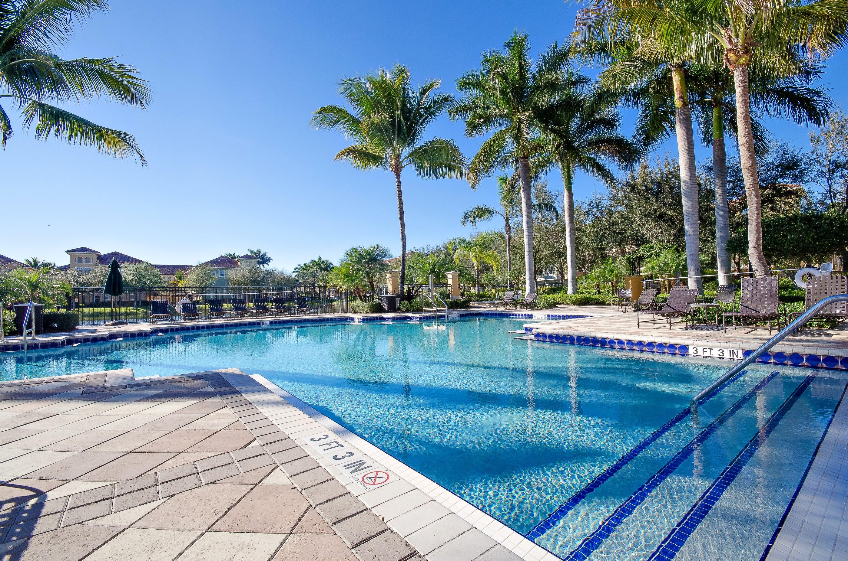 11860 Valencia Gardens