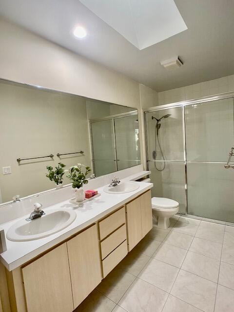 1602 Silverleaf Oak Court