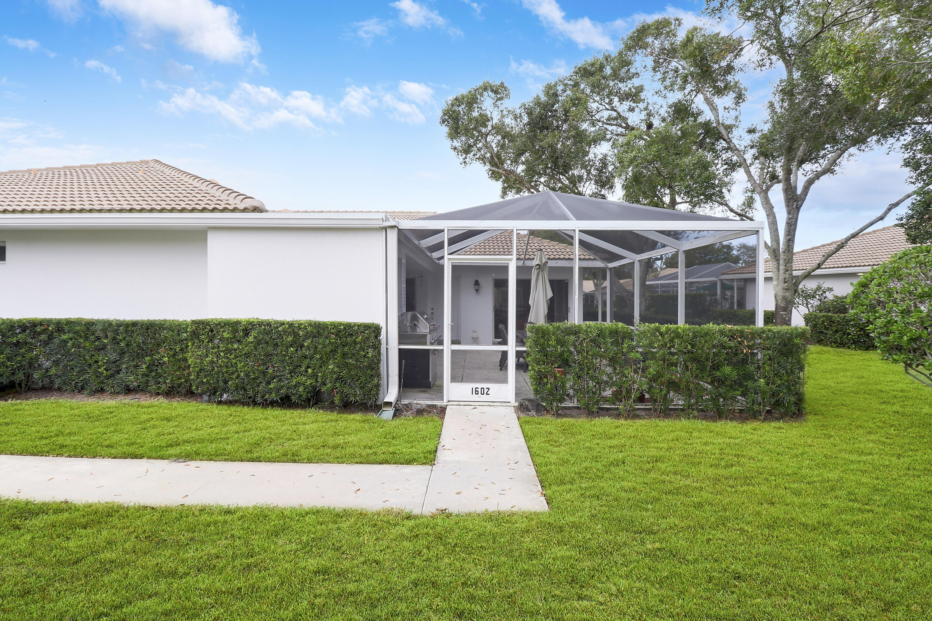 1602 Silverleaf Oak Court