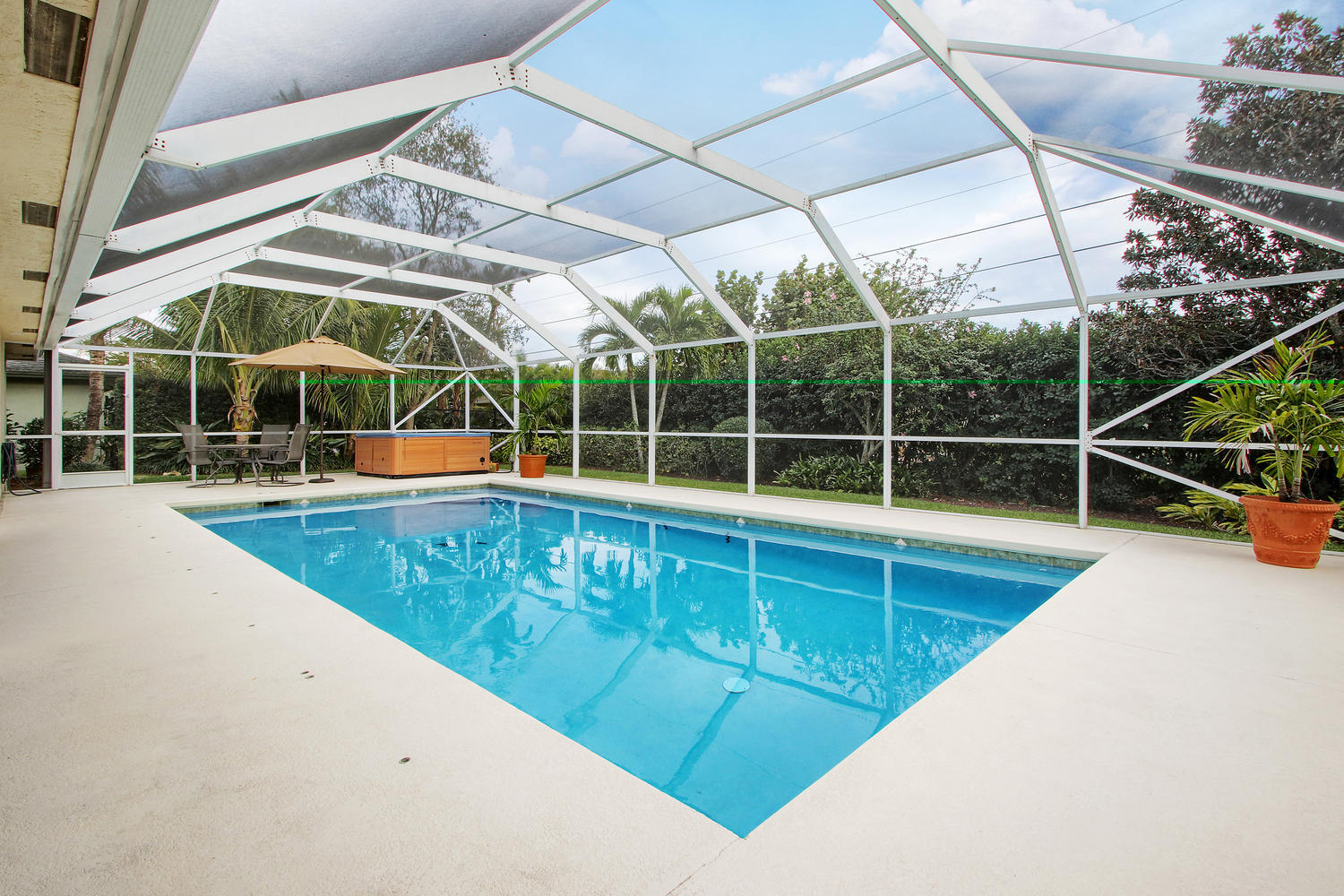 9082 SE Pomona Street