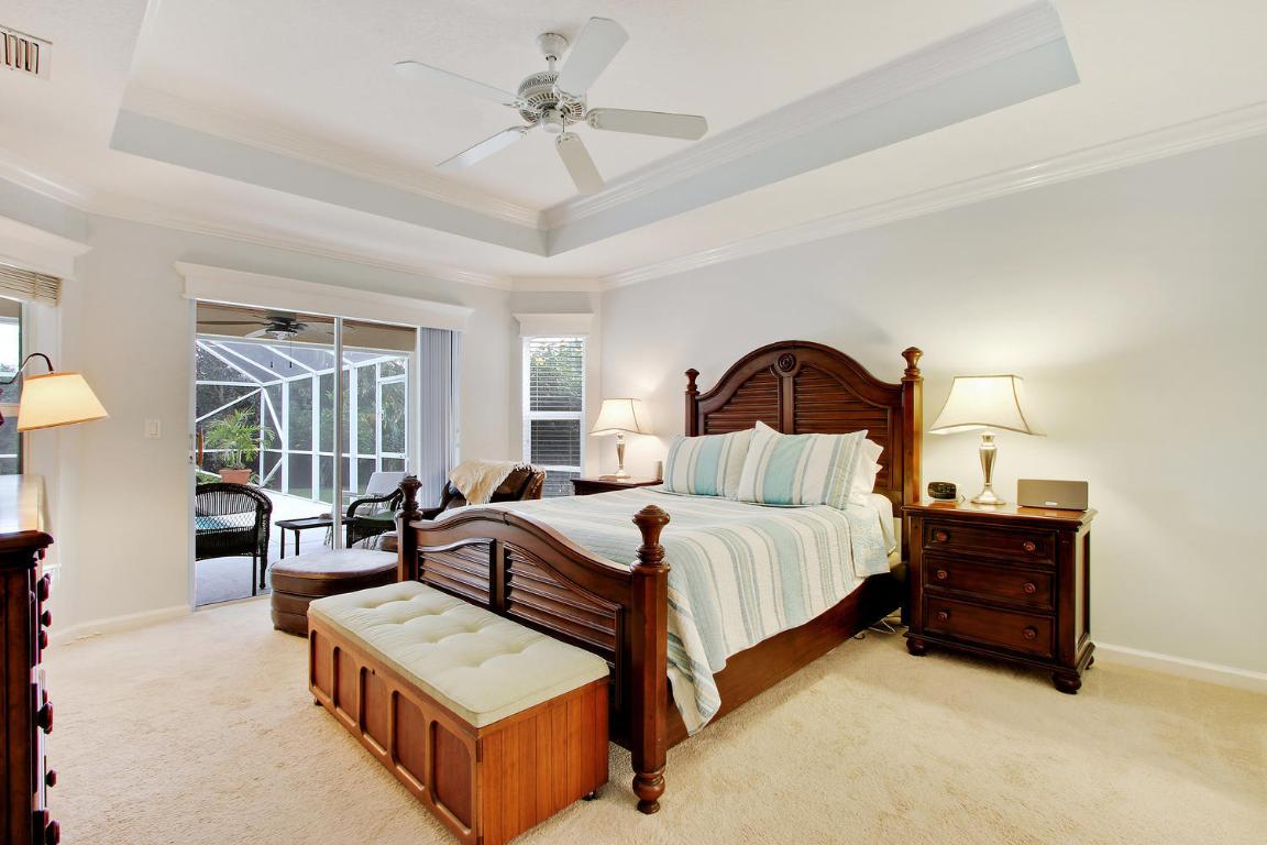 9082 SE Pomona Street