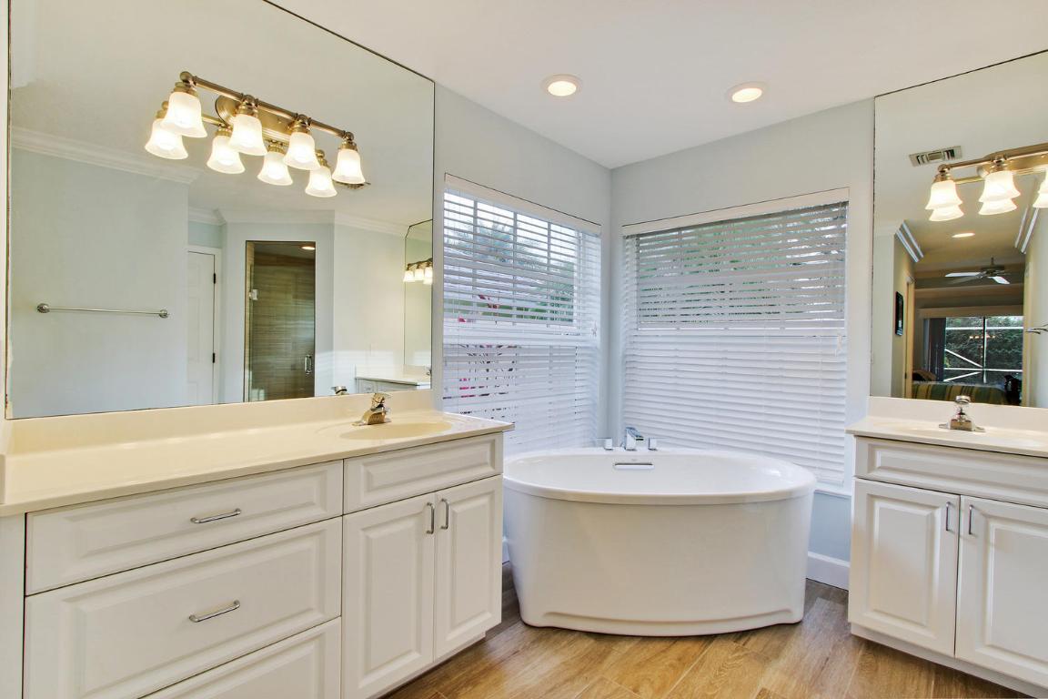 9082 SE Pomona Street