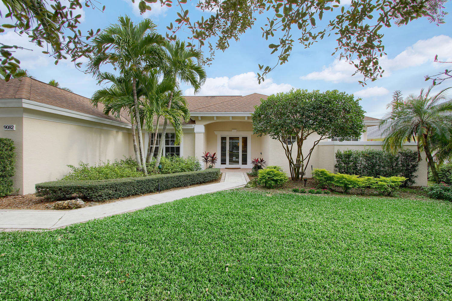 9082 SE Pomona Street