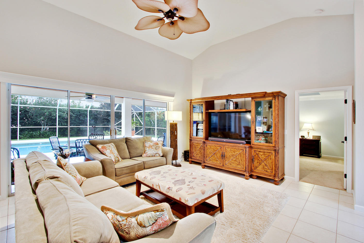 9082 SE Pomona Street