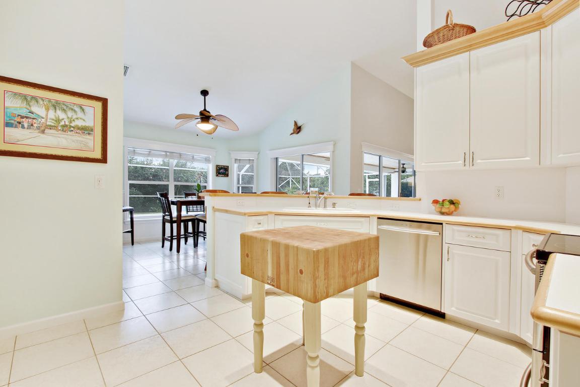 9082 SE Pomona Street