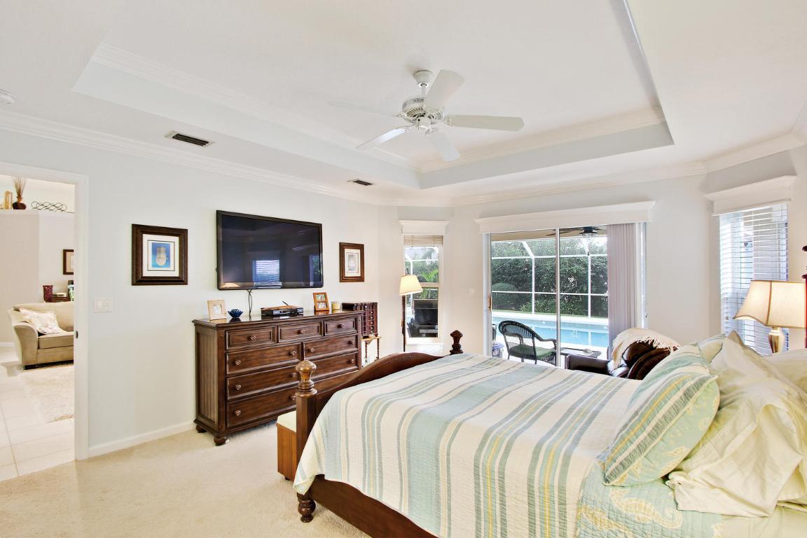 9082 SE Pomona Street