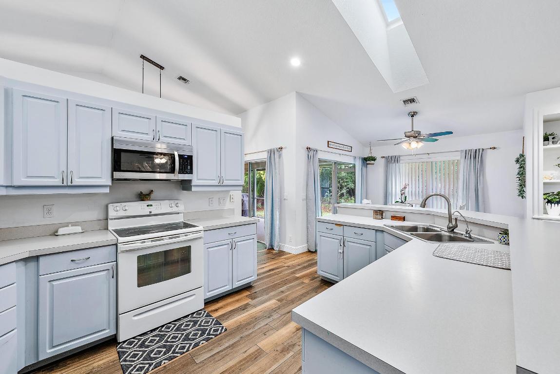 12397 157th Street N