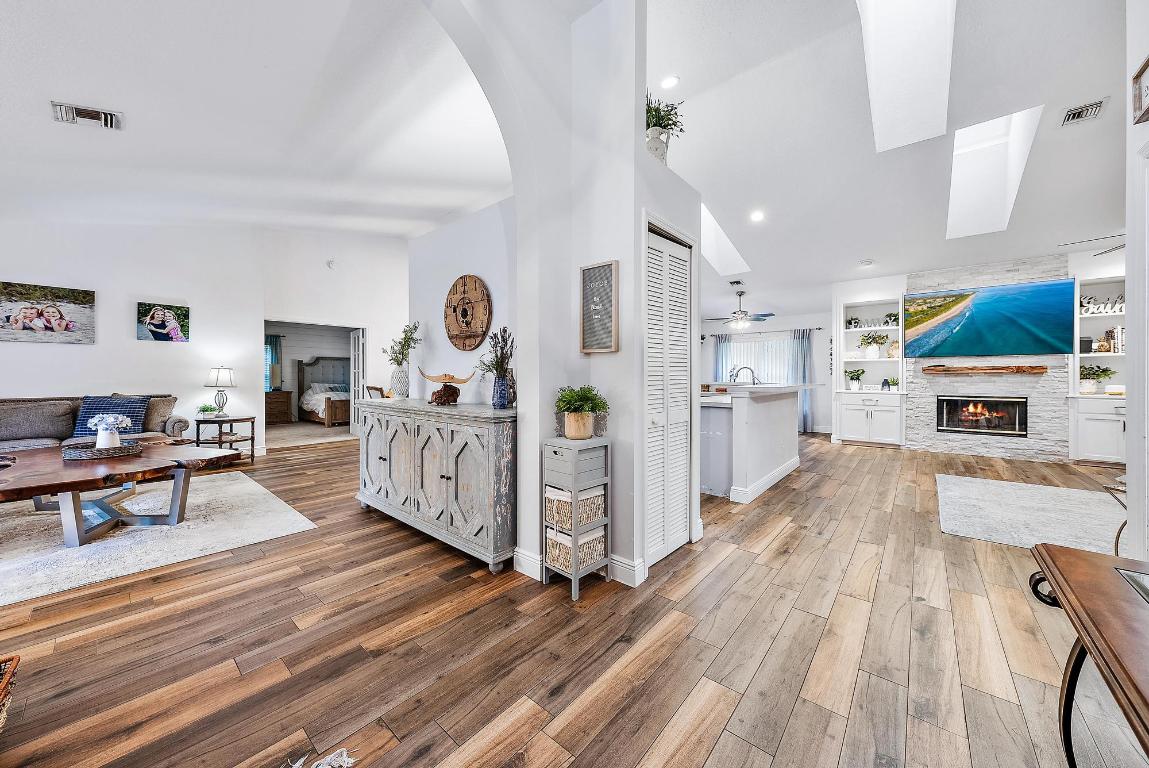 12397 157th Street N