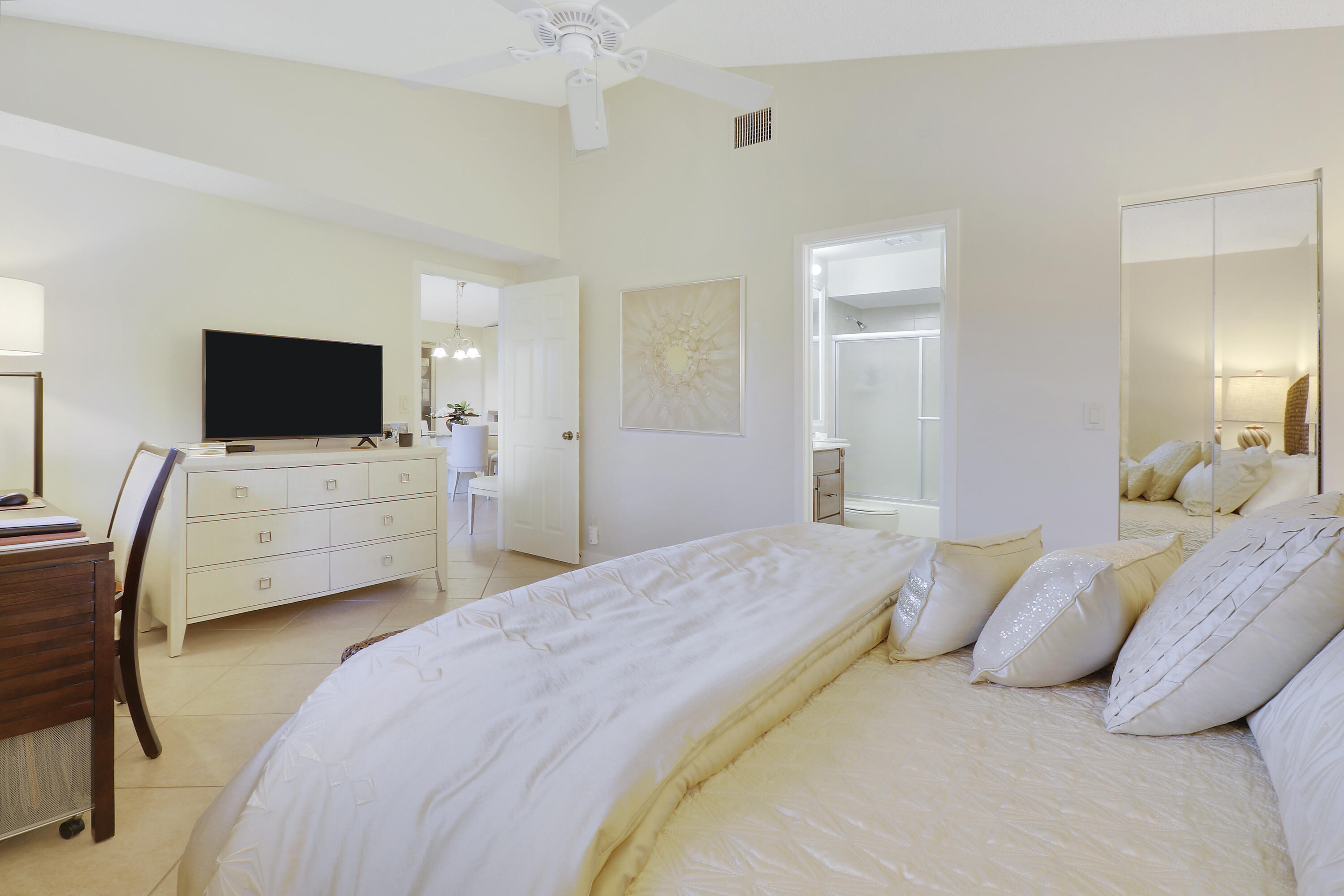 407 Club Drive